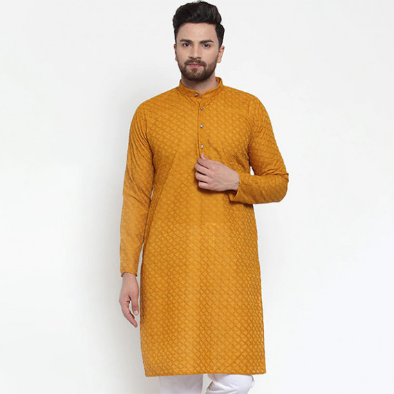 https://www.weavestyle.in/products/men-yellow-printed-straight-kurta
