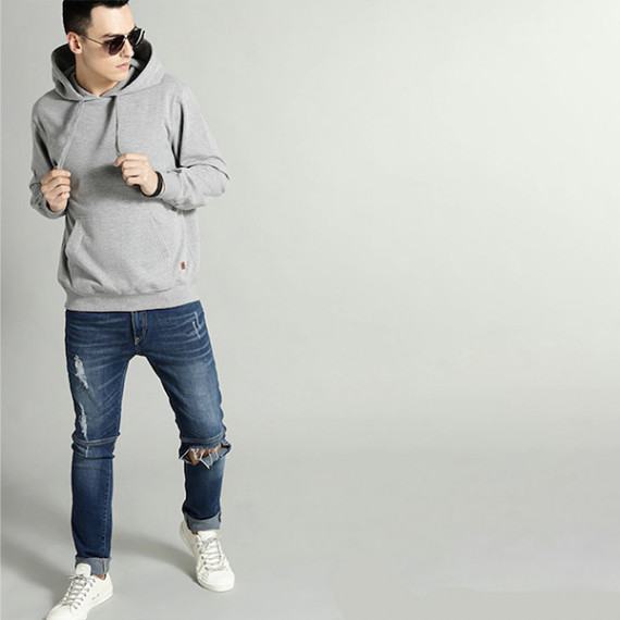 https://www.weavestyle.in/products/the-lifestyle-co-men-grey-melange-solid-hooded-sweatshirt
