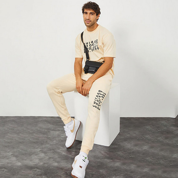 https://www.weavestyle.in/products/men-cream-colored-solid-slim-fit-cotton-joggers
