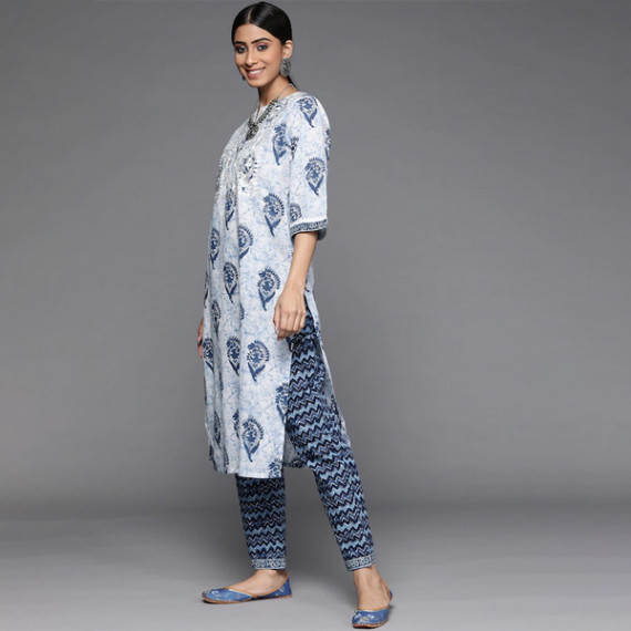 https://www.weavestyle.in/products/women-white-paisley-motifs-printed-pure-cotton-kurta-with-trousers-with-dupatta