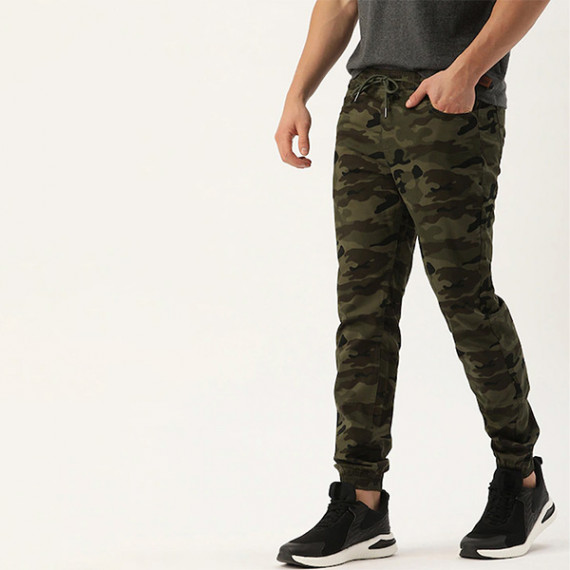 https://www.weavestyle.in/products/men-olive-green-camouflage-printed-slim-fit-joggers-trousers