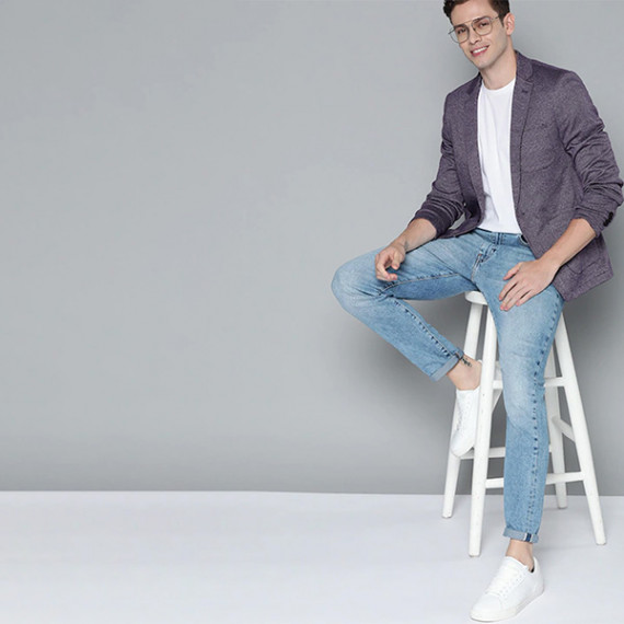 https://www.weavestyle.in/products/men-purple-solid-single-breasted-blazer