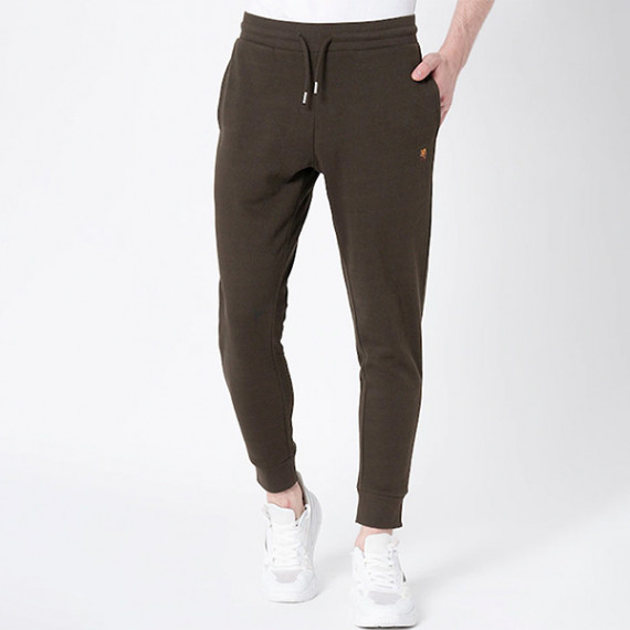 https://www.weavestyle.in/products/men-olive-solid-joggers