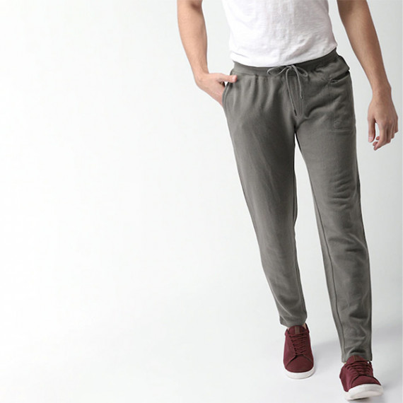 https://www.weavestyle.in/products/men-grey-regular-fit-solid-track-pants