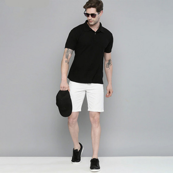 https://www.weavestyle.in/products/men-white-slim-fit-chino-shorts